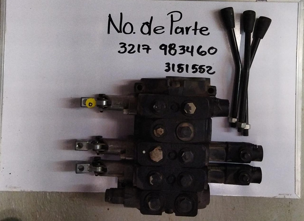 [3151552] DIRECTION VALVE #3217-9834-60